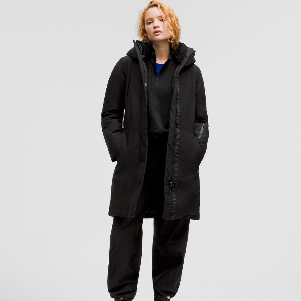 Lululemon Snow Warrior Parka Black size 12